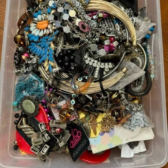 5 LBS Jewelry Craft Lot Broken Junk Repair Repurpose Art Harvest Damaged Costume - Picture 2 of 3